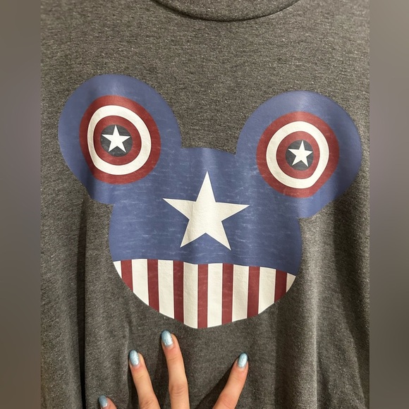 Gray T-Shirt with Patriotic Mouse Design - Picture 2 of 3